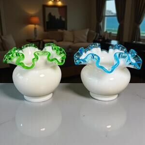 Fenton Art Glass Pair Aqua Blue & Emerald Green Crested Vases 4.5" Matching Set